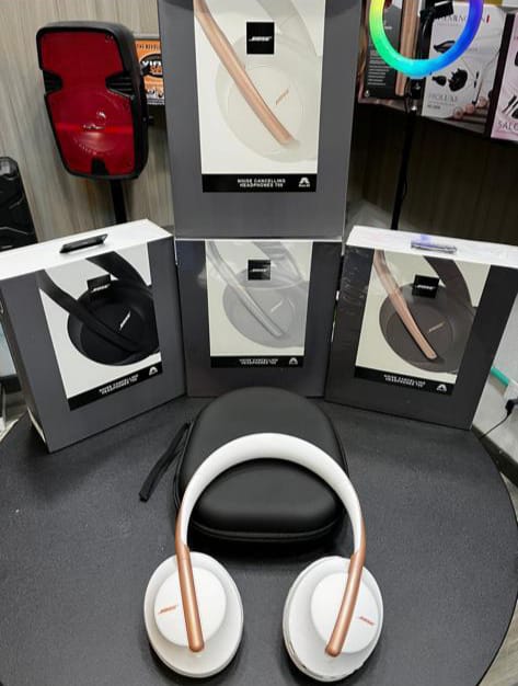 Audífono Bose Nc 700 1.1