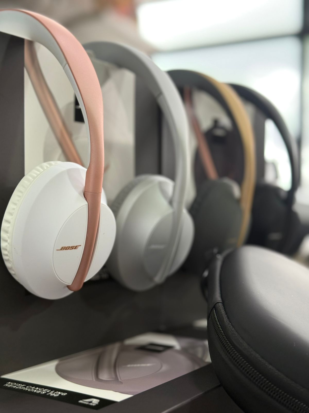 Audífono Bose Nc 700 1.1