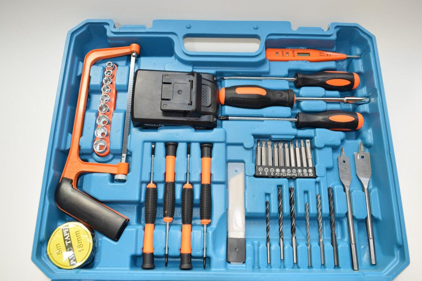 Taladro Inalámbrico 36v Makita + 44 Accesorios
